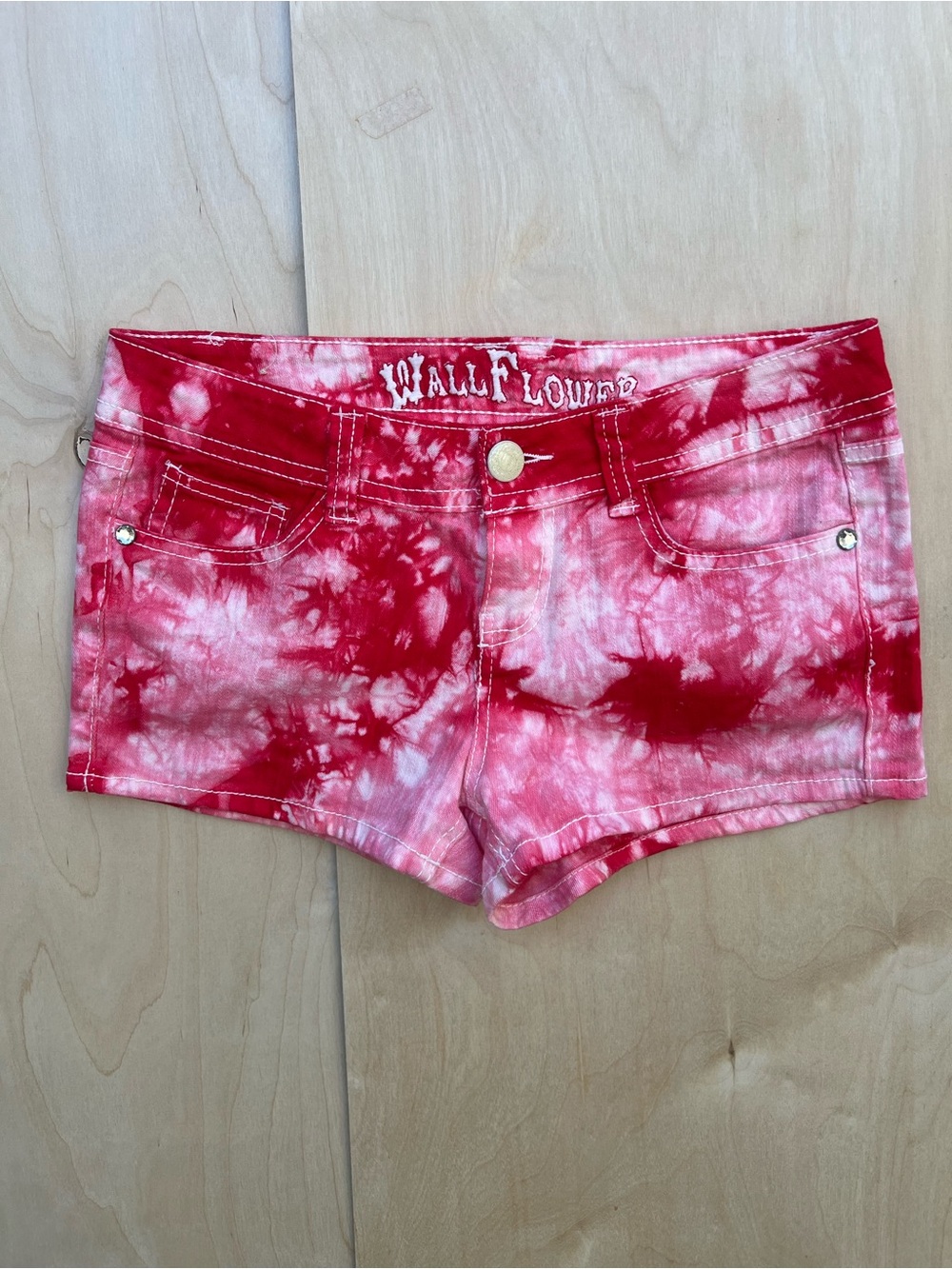 Low rise Wallflower Red Tie-Dye Jean Shorts